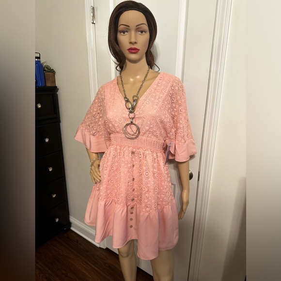 NWT-Bohemian Lace Dress w/ Deep Neck and Batwing - Picture 7 of 8